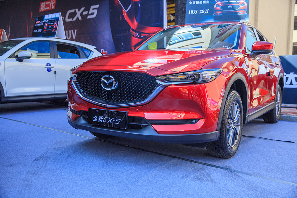 【車展第一天】遇到那個TA，放棄蘋果8......