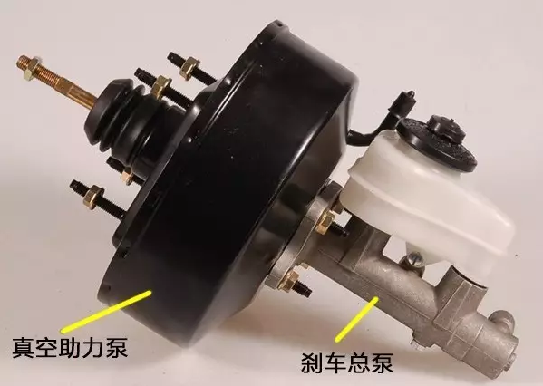 踩剎車感覺慢慢下沉是失靈前兆？