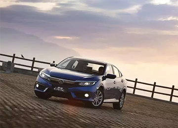 第十代CIVIC（思域）：“我言秋日勝春朝”！